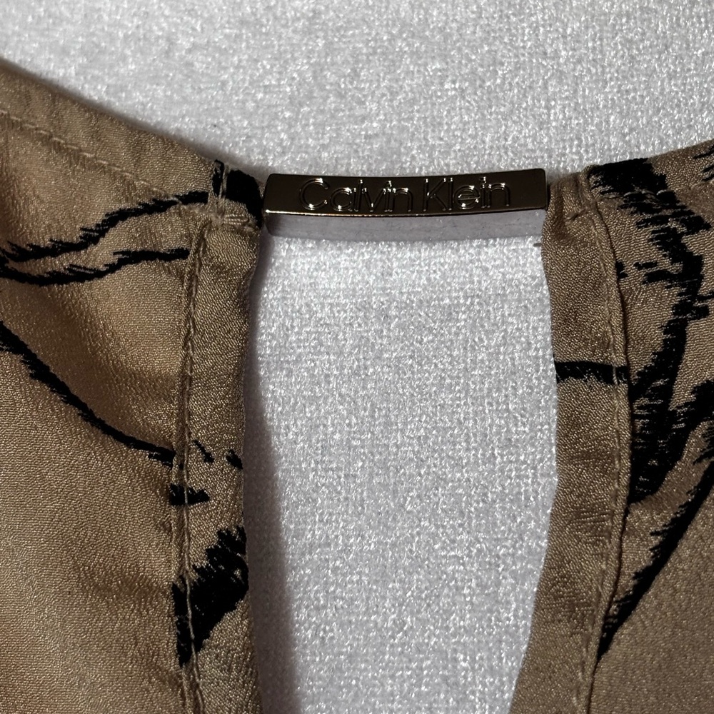 Calvin Klein Tan Floral Blouse - Picture 4 of 6